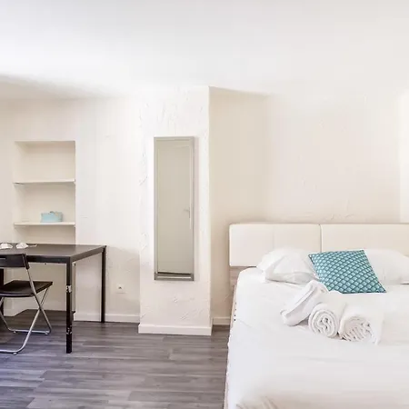Le Saint Jean - Rue Carnot Pour 2 - 4 Pers Appartement