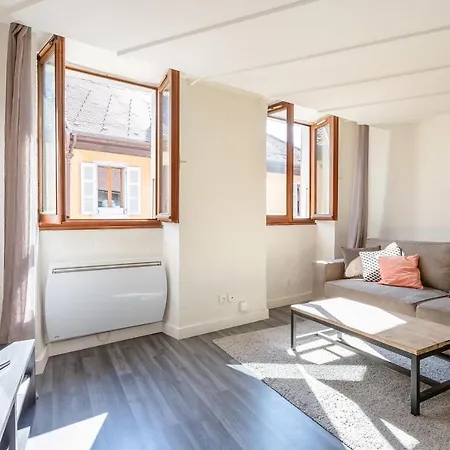 Le Saint Jean - Rue Carnot Pour 2 - 4 Pers Appartement